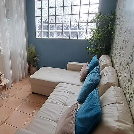 Casa Faroleiro بيت للعطل *